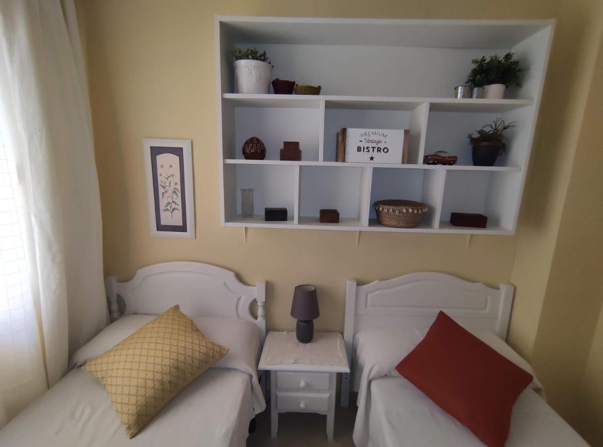 Apartamento Amplio piso junto a Playa Victoria Cádiz Exterior foto