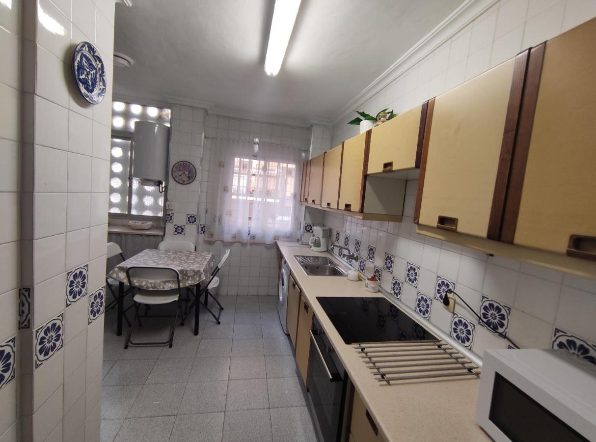 Apartamento Amplio piso junto a Playa Victoria Cádiz Exterior foto
