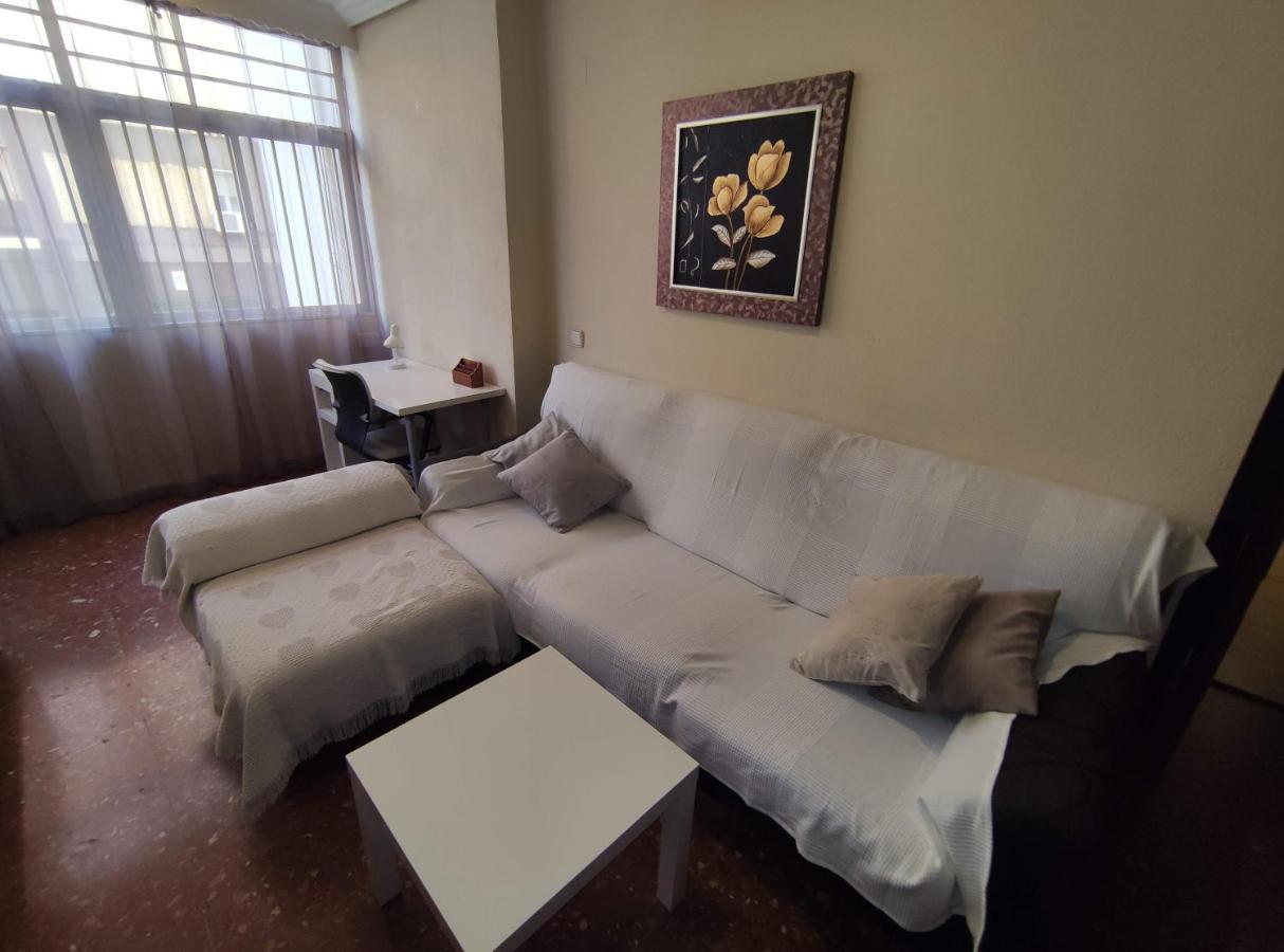 Apartamento Amplio piso junto a Playa Victoria Cádiz Exterior foto