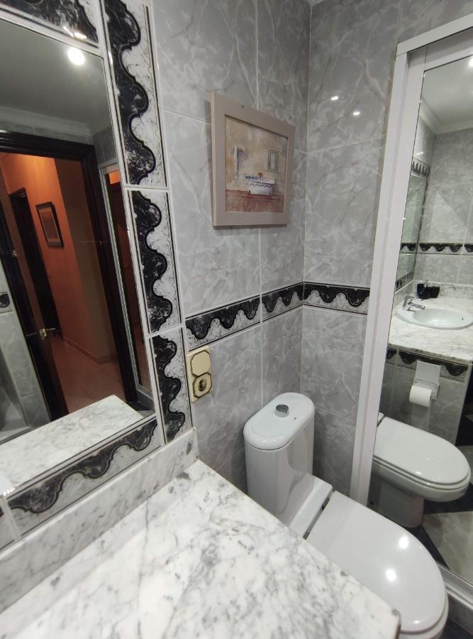 Apartamento Amplio piso junto a Playa Victoria Cádiz Exterior foto